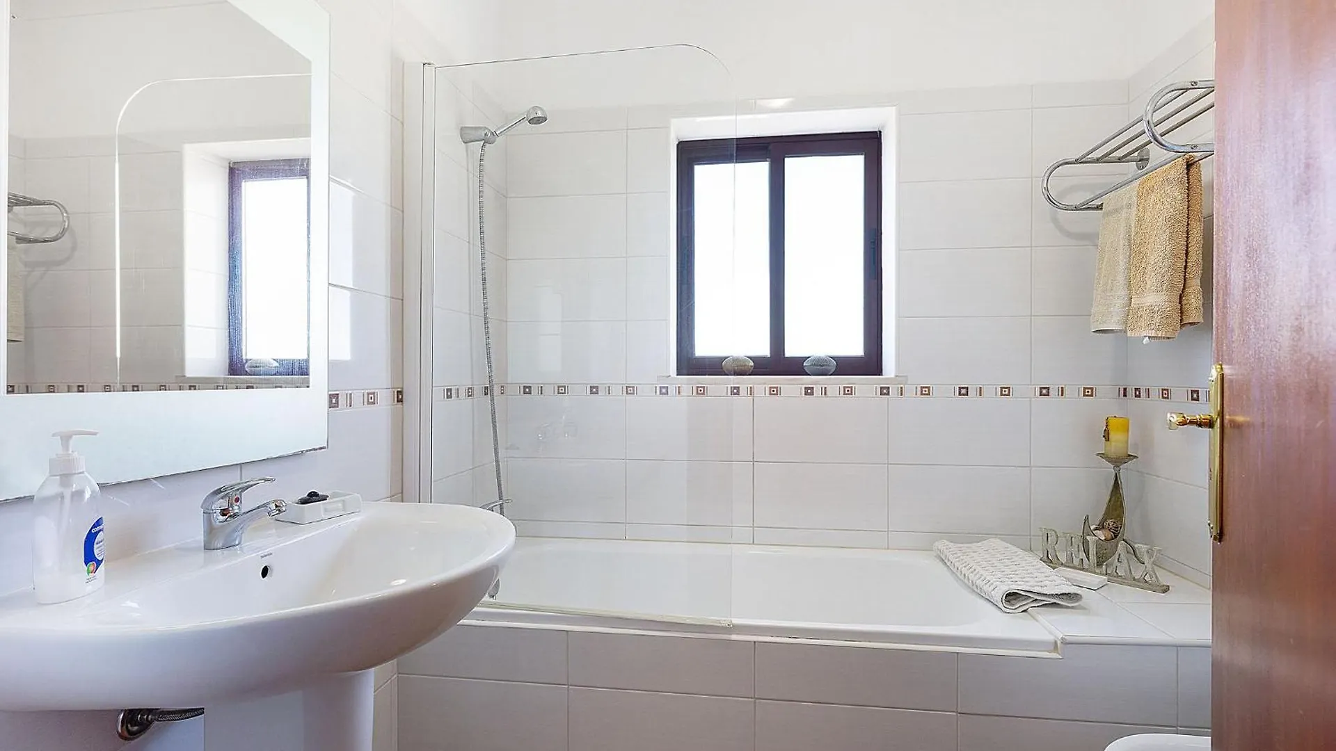 2 Bedroom Apartment With Pool View - Dourada Alvor Portugal